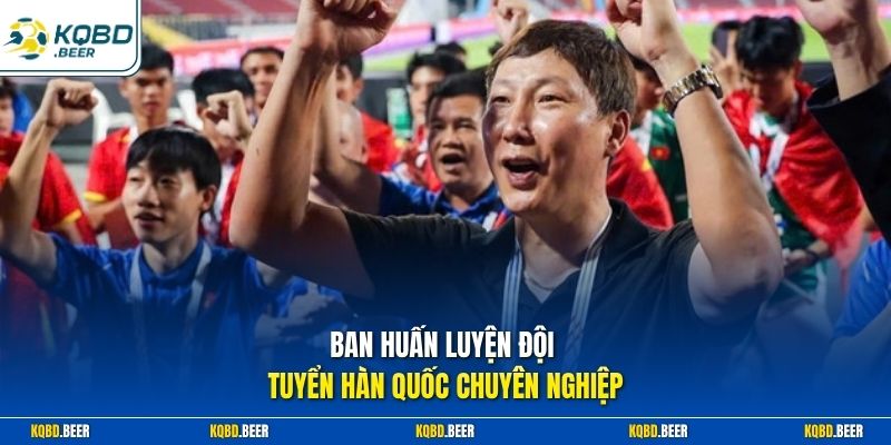 Ban huấn luyện đội tuyển Hàn Quốc chuyên nghiệp